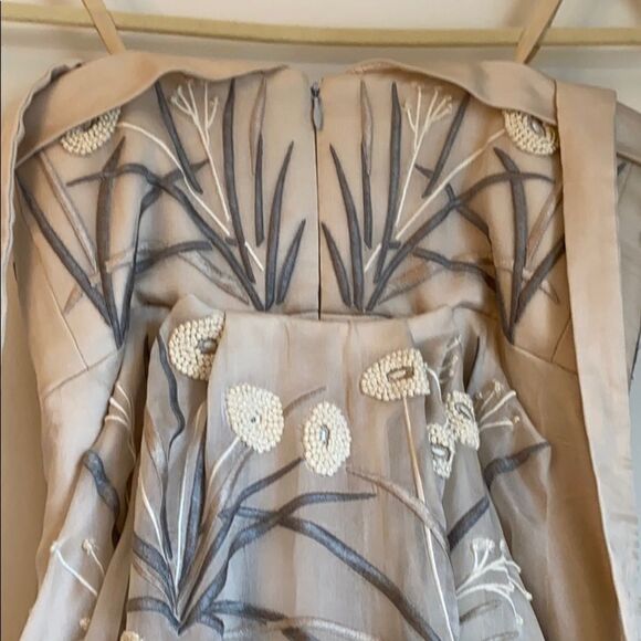 💯 New ANTHROPOLOGIE X BHLDN Trumpeted Pavot Gown - Picture 9 of 15